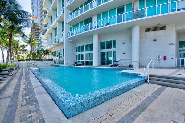 $5,700 | 665 Northeast 25th Street, Unit 2005, Miami, FL 33137