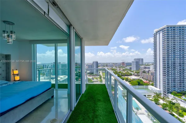 $5,700 | 665 Northeast 25th Street, Unit 2005, Miami, FL 33137