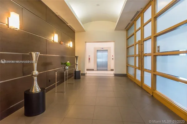 $5,700 | 665 Northeast 25th Street, Unit 2005, Miami, FL 33137