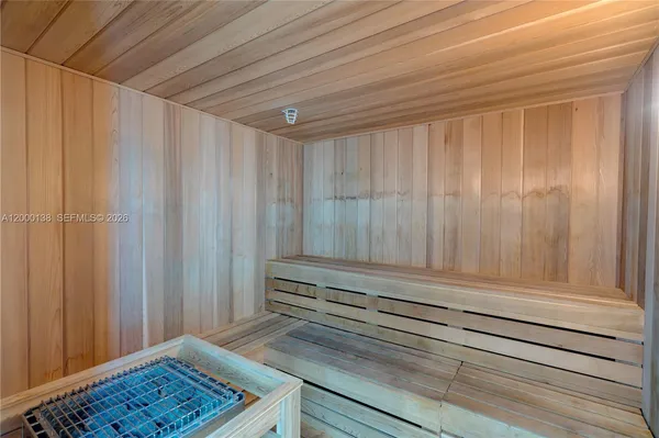 $5,700 | 665 Northeast 25th Street, Unit 2005, Miami, FL 33137