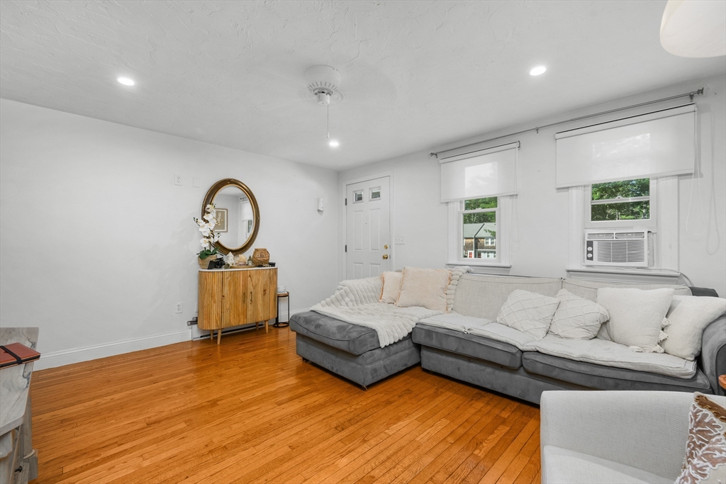 300 Falmouth Road, Unit 9E Mashpee, MA 02649 - Photo 7 of 40