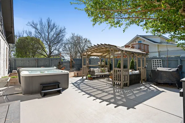 $550,000 | 117 5th Avenue, Columbia, TN 38401