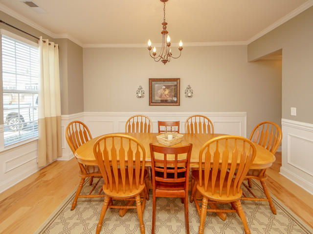127 Radtko Road Summerville, SC 29486 - Photo 7 of 52 04