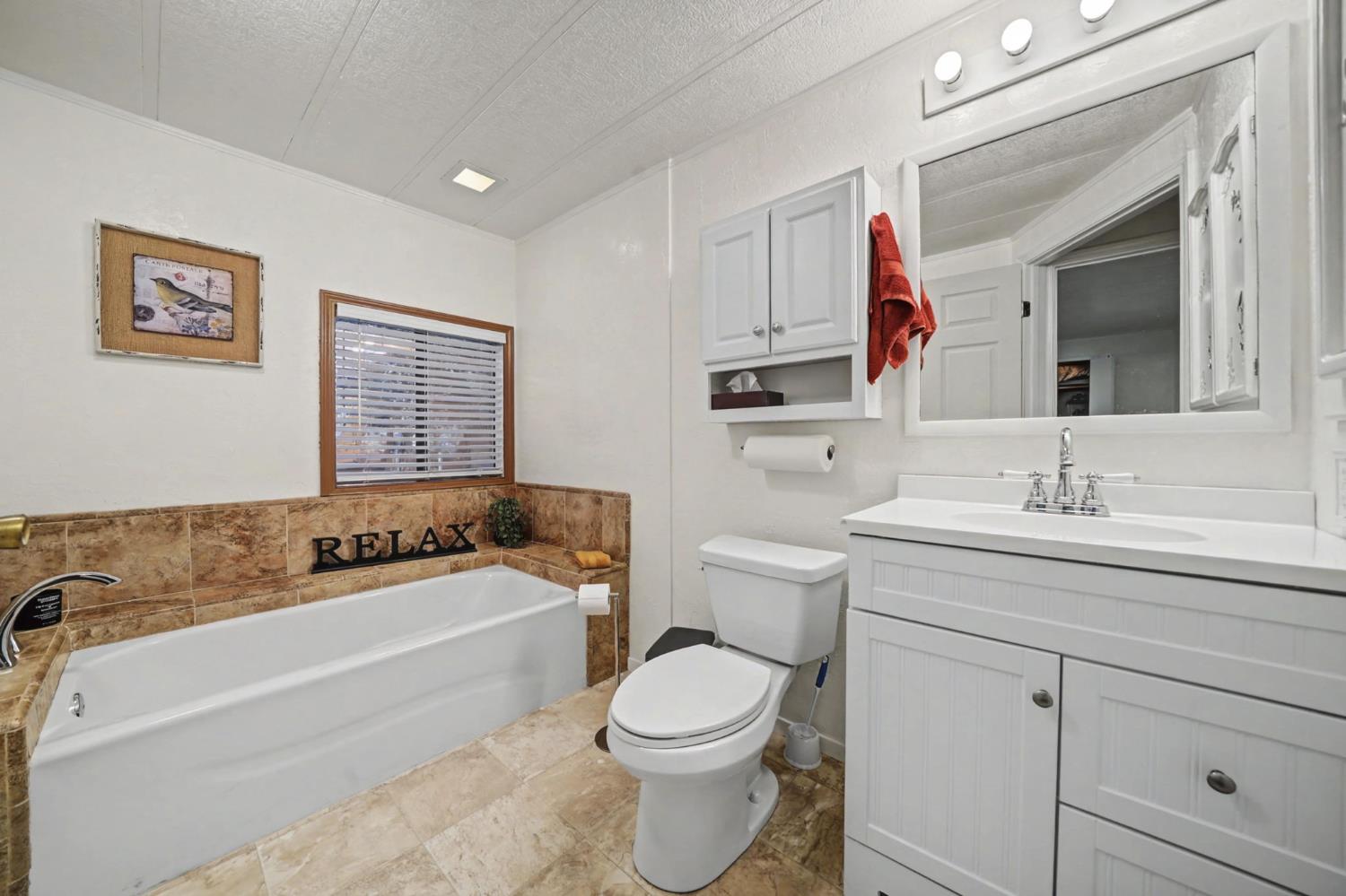 150 Clinton Road, Unit 23 Jackson, CA 95642 - Photo 29 of 56 Bathroom #3 off of bonus room