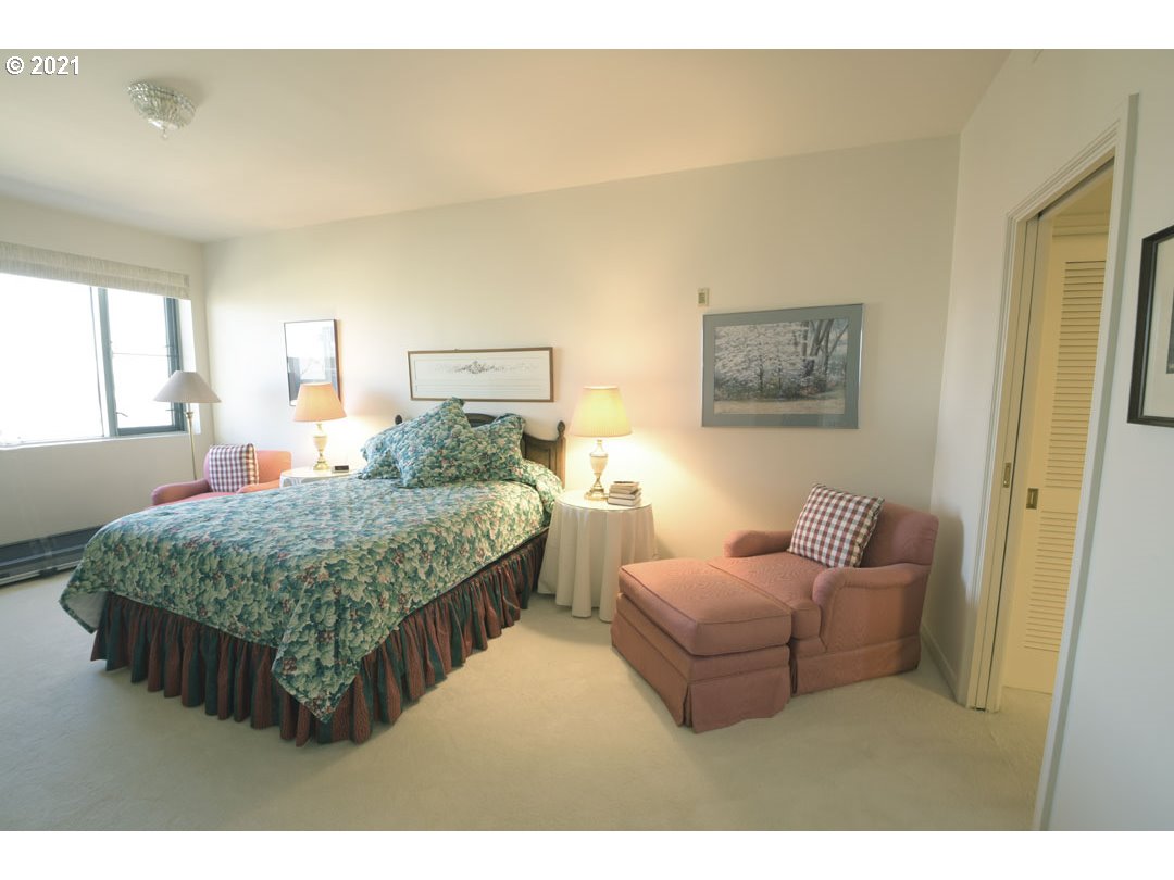 1414 Southwest 3rd Avenue, Unit 2004 Portland, OR 97201 - Photo 14 of 18 Gallery Image 14