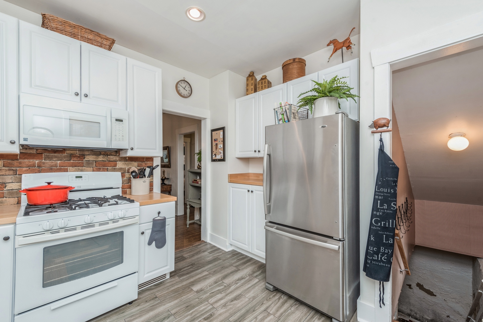 107 Maple Street Crystal Lake, IL 60014 - Photo 8 of 12