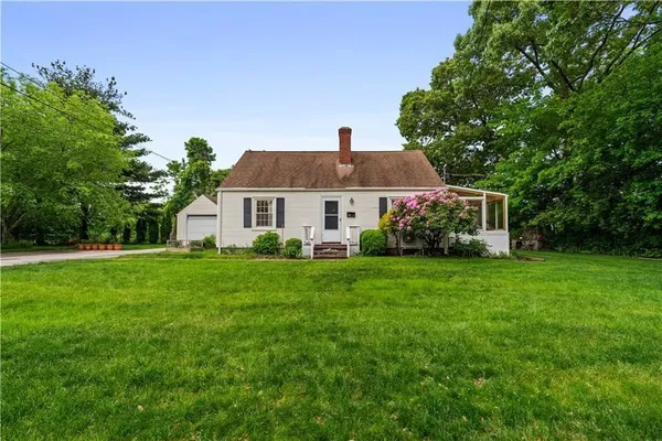 $3,400 | 27 Doro Place, East Providence, RI 02916