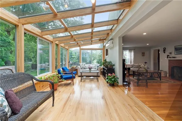 $3,400 | 27 Doro Place, East Providence, RI 02916