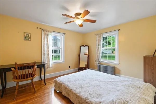 $3,400 | 27 Doro Place, East Providence, RI 02916