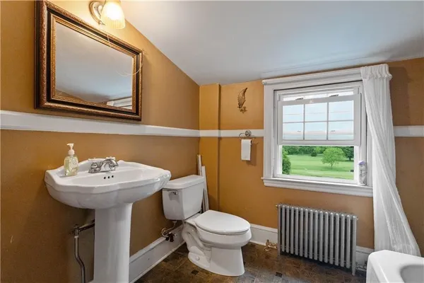 $3,400 | 27 Doro Place, East Providence, RI 02916