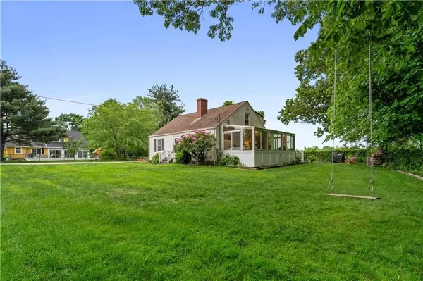 $3,400 | 27 Doro Place, East Providence, RI 02916