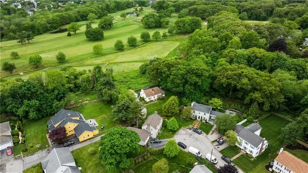 $3,400 | 27 Doro Place, East Providence, RI 02916