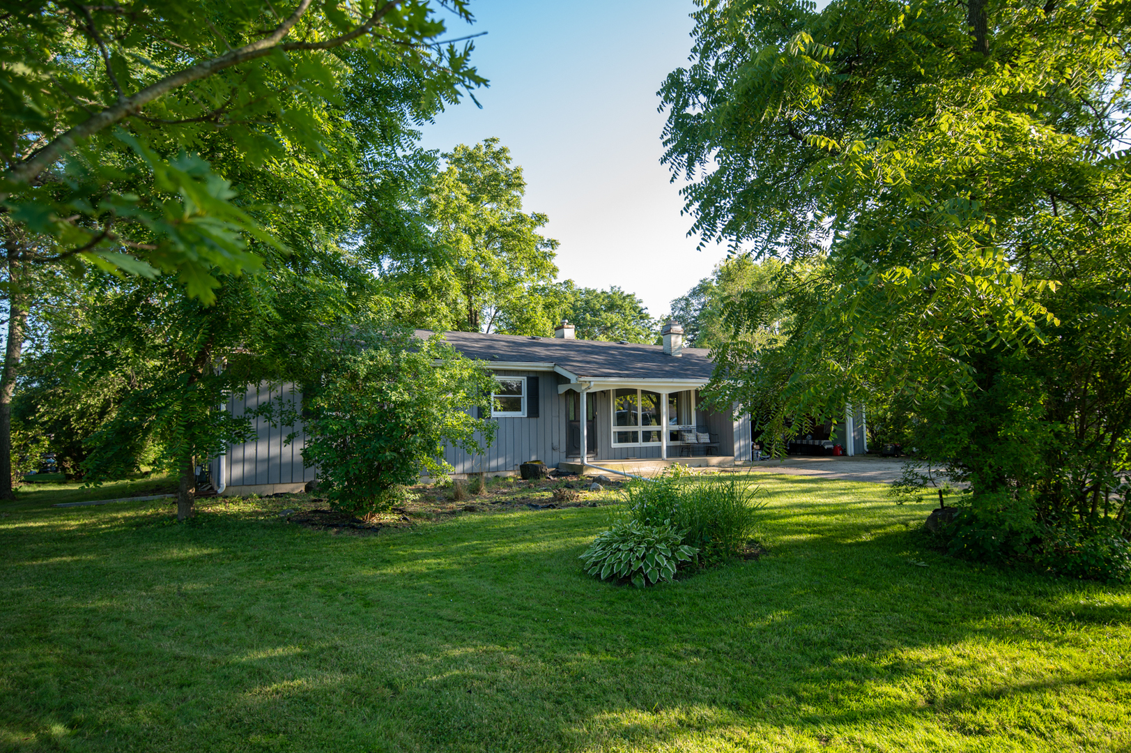 2930 Golf Road Joliet, IL 60432 - Photo 2 of 34 Gallery Image 2