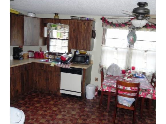 36 R Juniper Road, Unit R Derry, NH 03038 - Photo 3 of 15