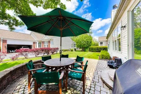 $499,995 | 2660 Chesire Court, West Dundee, IL 60118