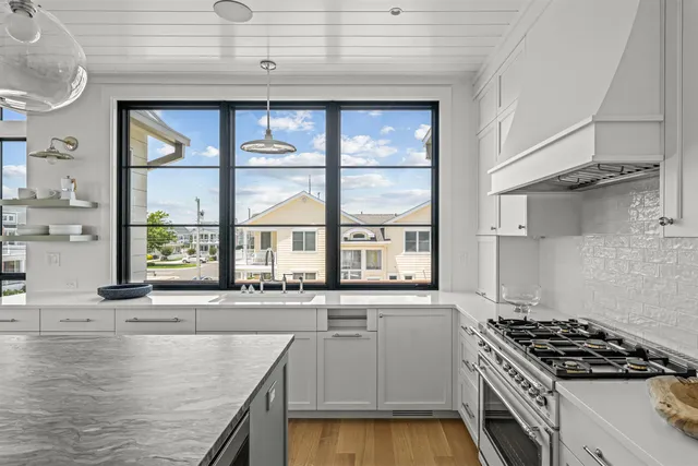 $7,595,000 | 144 89th Street, Stone Harbor, NJ 08247