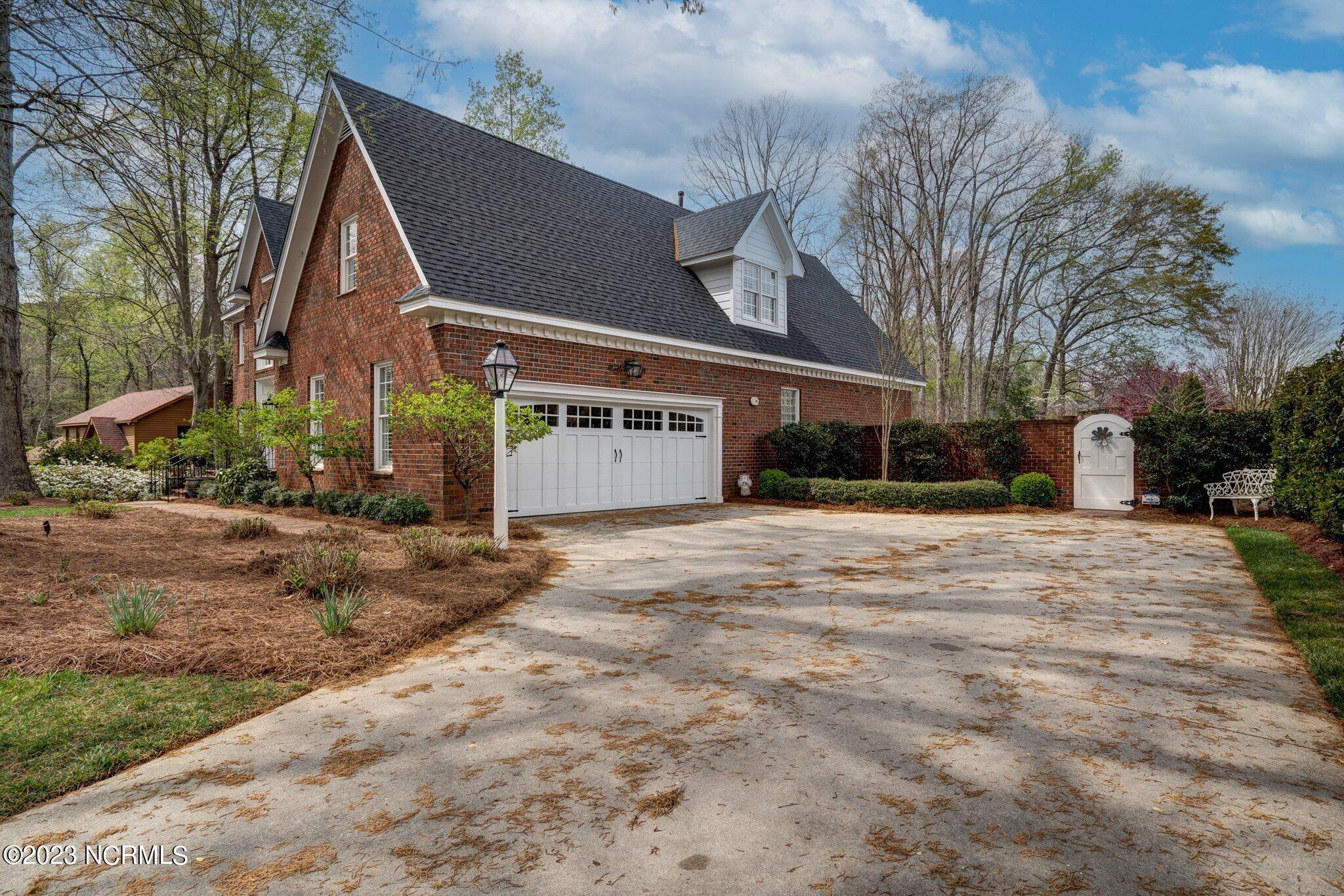 216 Stonybrook Road Rocky Mount, NC 27804 - Photo 5 of 65 052-216StonybrookRoad-RockyMount-NC-2780