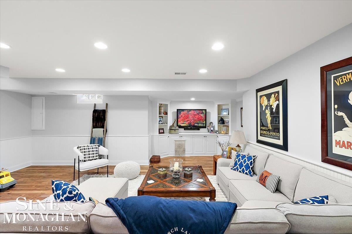 792 Whittier Road Grosse Pointe, MI 48230 - Photo 64 of 84 50190083-367e113f-dc0e-4f63-8218-4c29e3e539b7.JPG