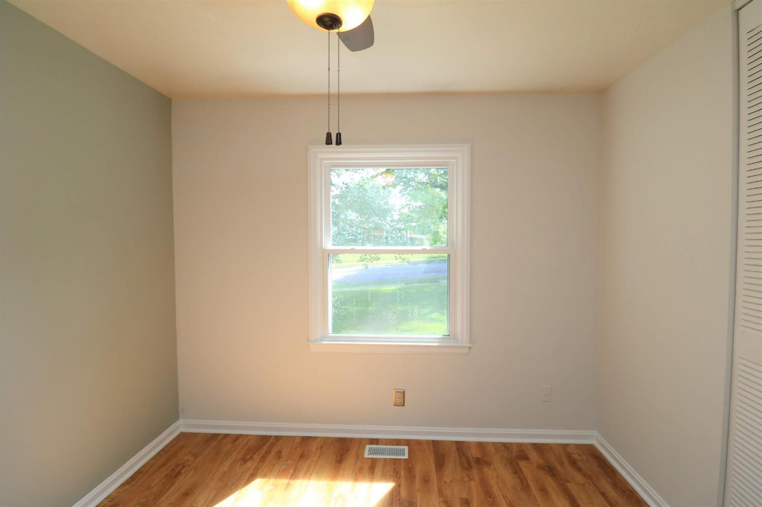 1033 Castleton Way Lexington, KY 40517 - Photo 11 of 26 Listing Photo