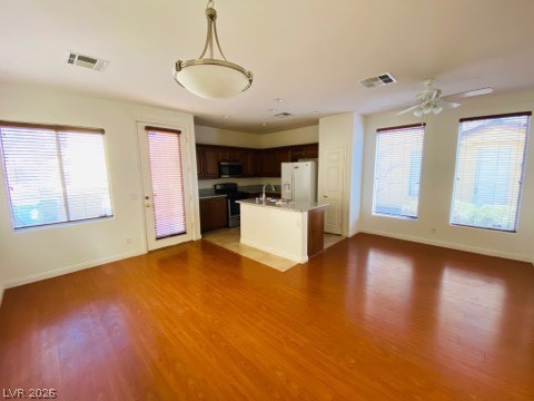 8098 Watauga Avenue Las Vegas, NV 89147 - Photo 5 of 12