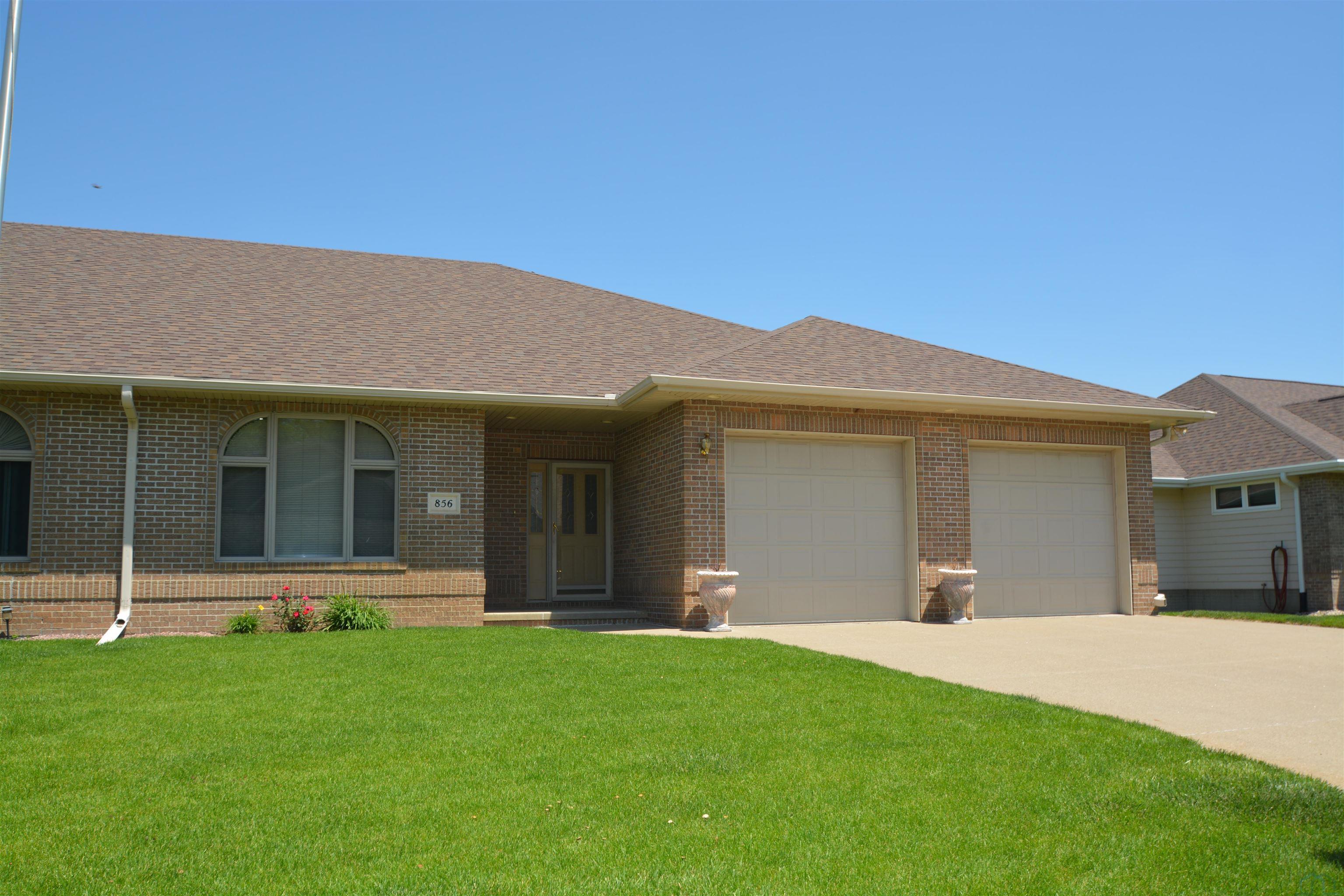 856 Springbrook Drive Hinton, IA 51024 - Photo 1 of 38 Gallery Image 1