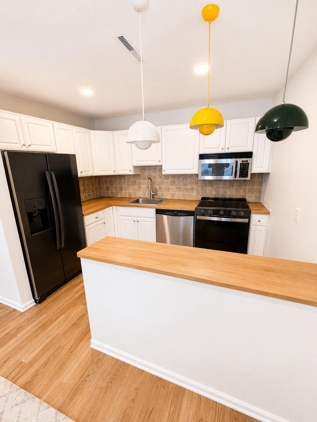 11579 Maple Ridge Road Reston, VA 20190 - Photo 7 of 13 Kitchen