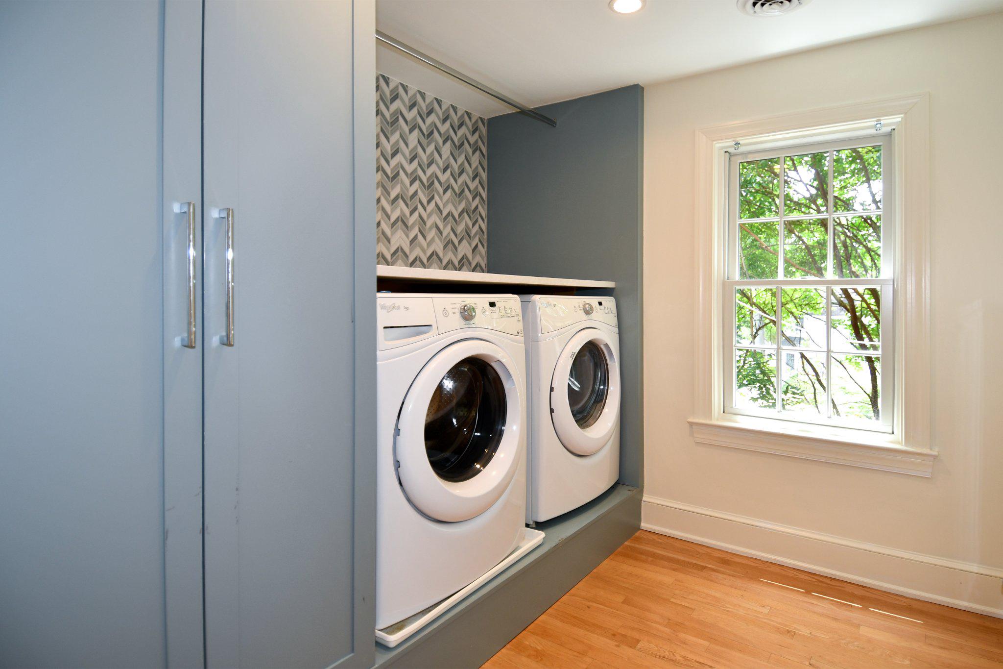 2608 Fordham Road Alexandria, VA 22302 - Photo 23 of 46 Laundry space in primary bedroom