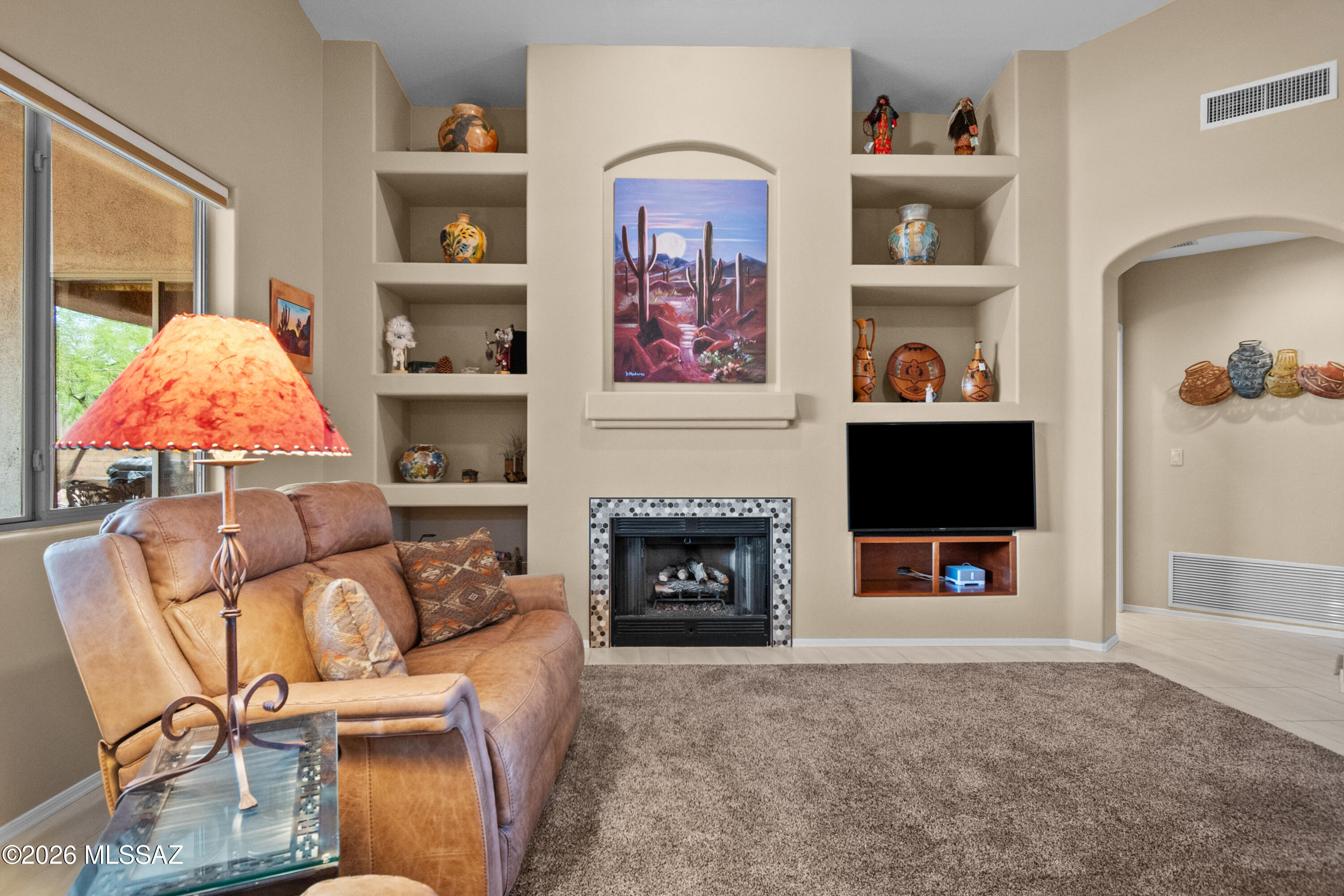 5305 Spring View Drive Tucson, AZ 85749 - Photo 4 of 41 Interior 6