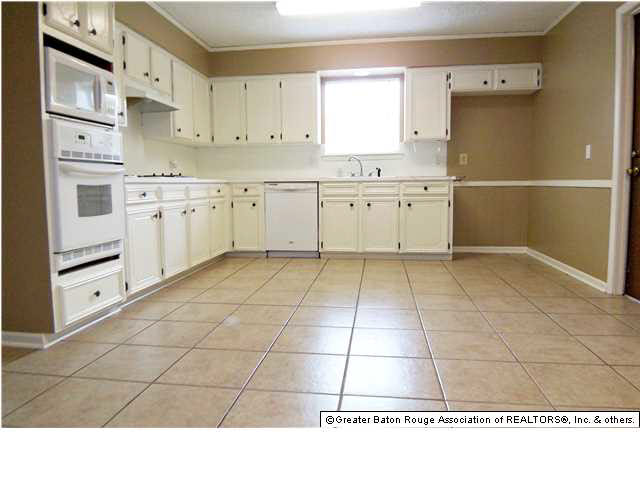 7223 Director Drive Baton Rouge, LA 70817 - Photo 3 of 10 Gallery Image 3