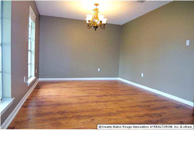 7223 Director Drive Baton Rouge, LA 70817 - Photo 4 of 10 Gallery Image 4