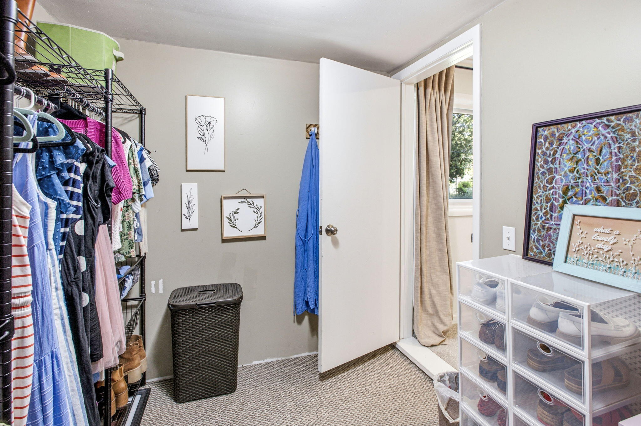 2813 East Hanley Road St. Joseph, MI 49085 - Photo 17 of 31 Primary walk-in