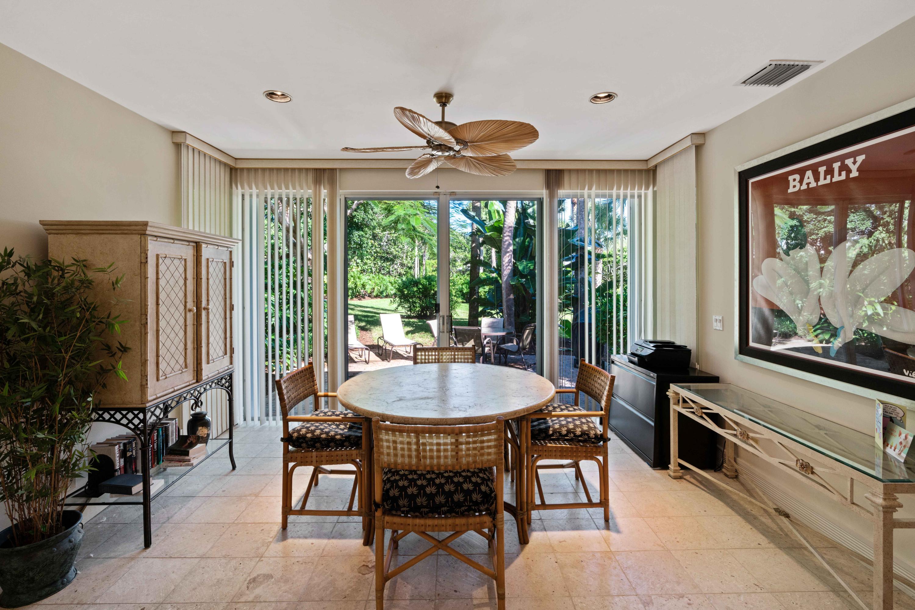 2902 Captains Way Jupiter, FL 33477 - Photo 11 of 31 Dining area