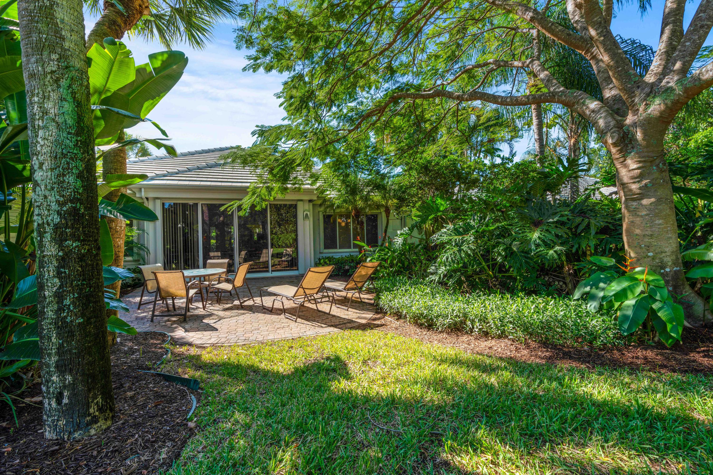 2902 Captains Way Jupiter, FL 33477 - Photo 29 of 31 Back of home