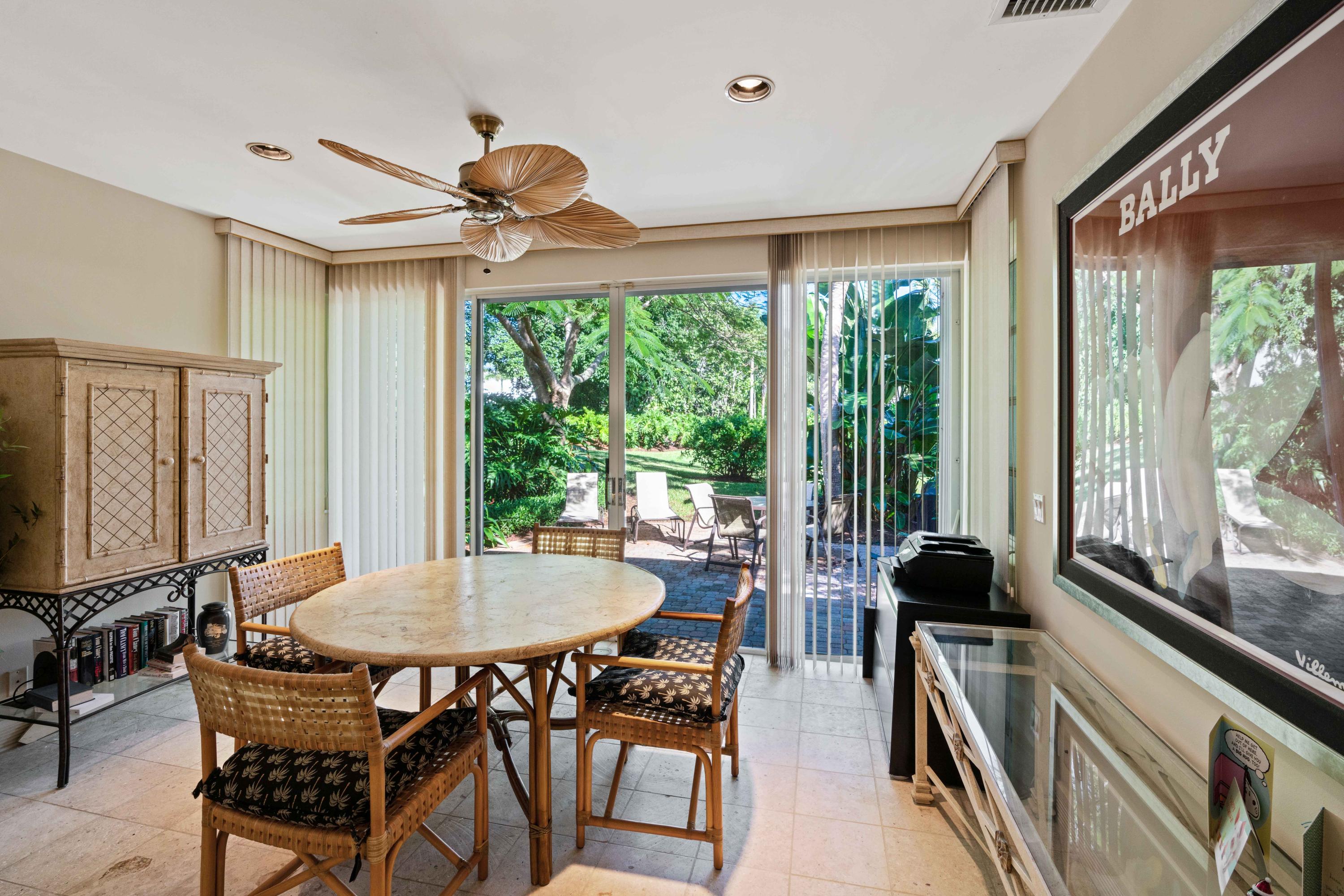 2902 Captains Way Jupiter, FL 33477 - Photo 10 of 31 Dining area