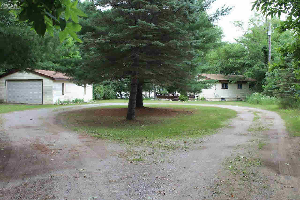 11380 East Mt Morris Road Davison, MI 48423 - Photo 2 of 34 21187706-1.JPG