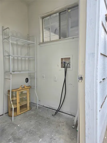 $129,900 | 7063 Chasewood Drive, Houston, TX 77489