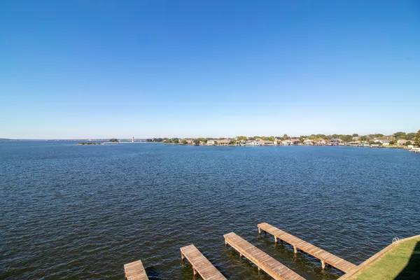 $1,700 | 7039 Kingston Cove Lane, Unit 307, Willis, TX 77318