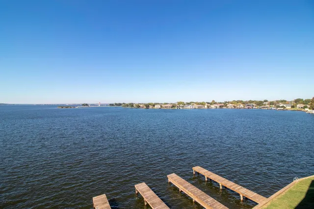 $1,950 | 7039 Kingston Cove Lane, Unit 307, Willis, TX 77318