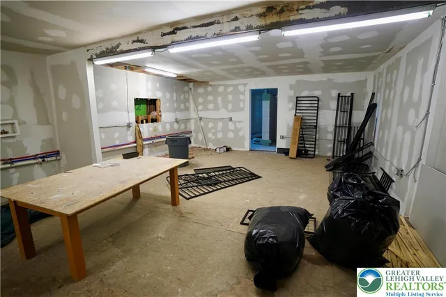 $450,000 | 2552 Spring Street, Coplay, PA 18037