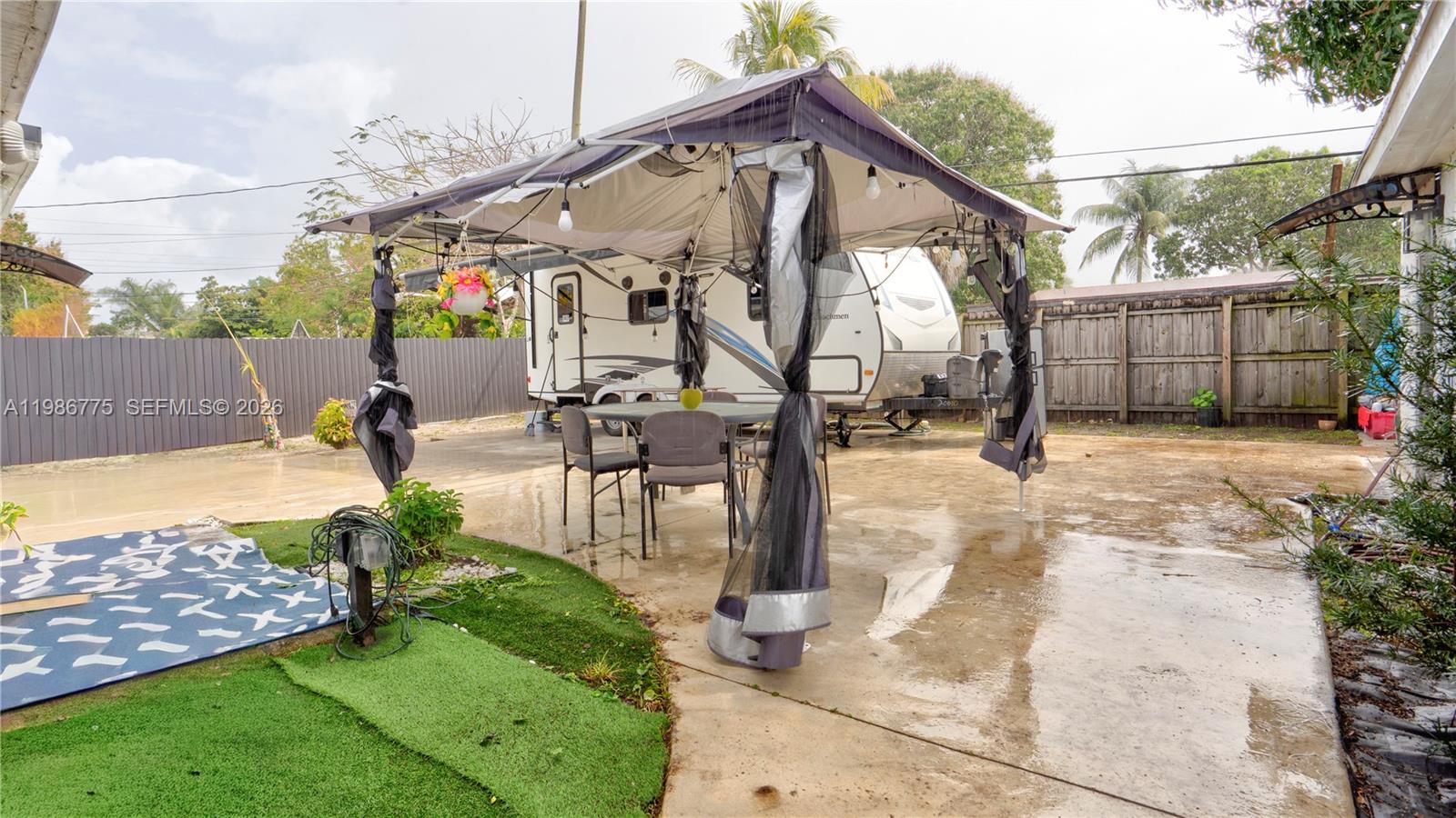 10529 Northwest 35th Avenue Miami, FL 33147 - Photo 27 of 33