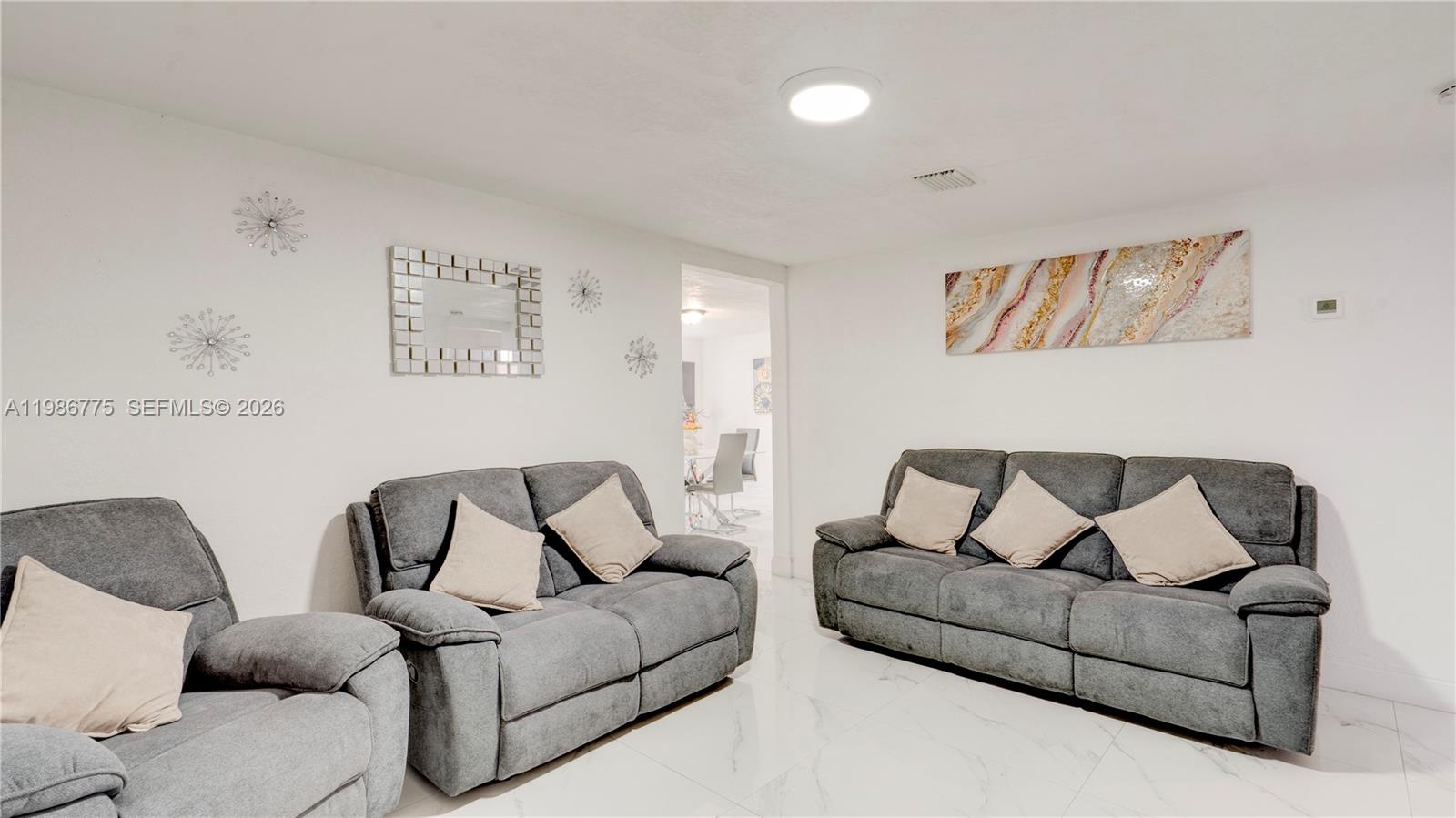 10529 Northwest 35th Avenue Miami, FL 33147 - Photo 4 of 33