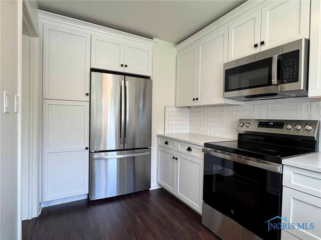 2237 Evergreen Road, Unit 3 Toledo, OH 43606 - Photo 8 of 23 Gallery Image 8