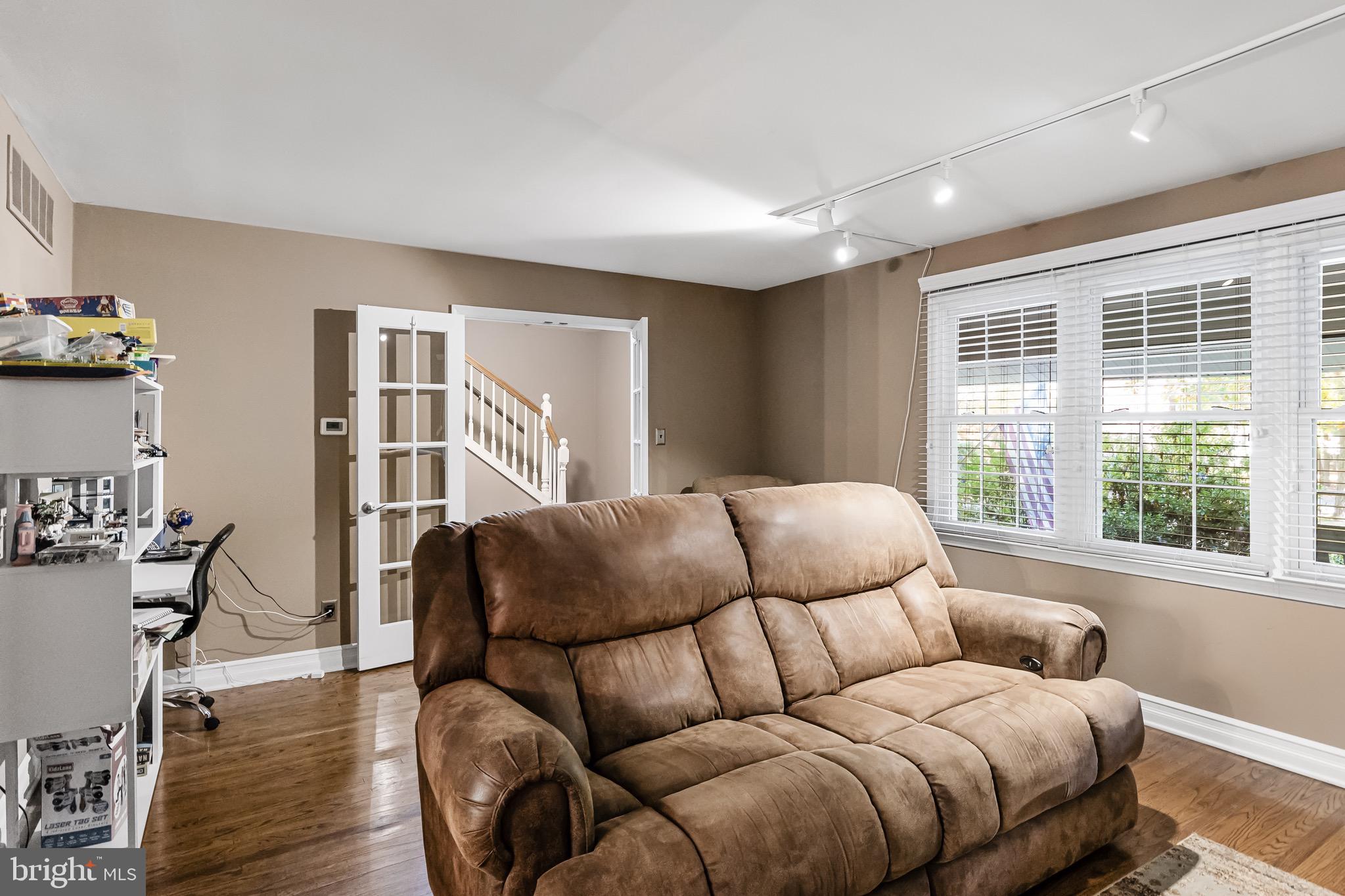 207 Crest Road Marlton, NJ 08053 - Photo 13 of 47 Gallery Image 13