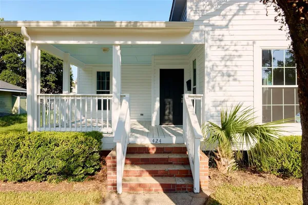$285,500 | 424 Hodges Street, Lake Charles, LA 70601