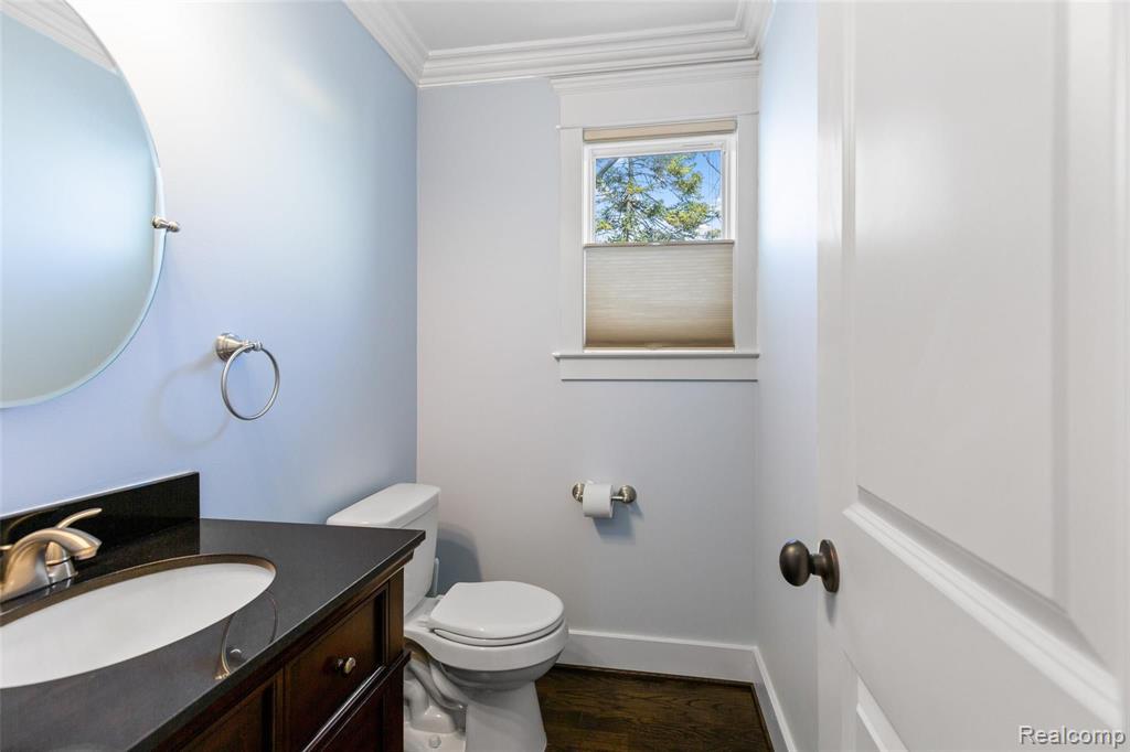 605 Lockwood Road Royal Oak, MI 48067 - Photo 15 of 35