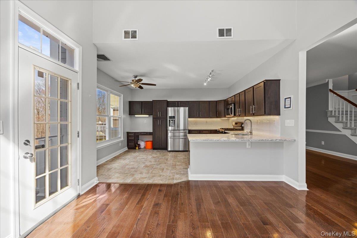 192 Benefield Boulevard Peekskill, NY 10566 - Photo 16 of 46