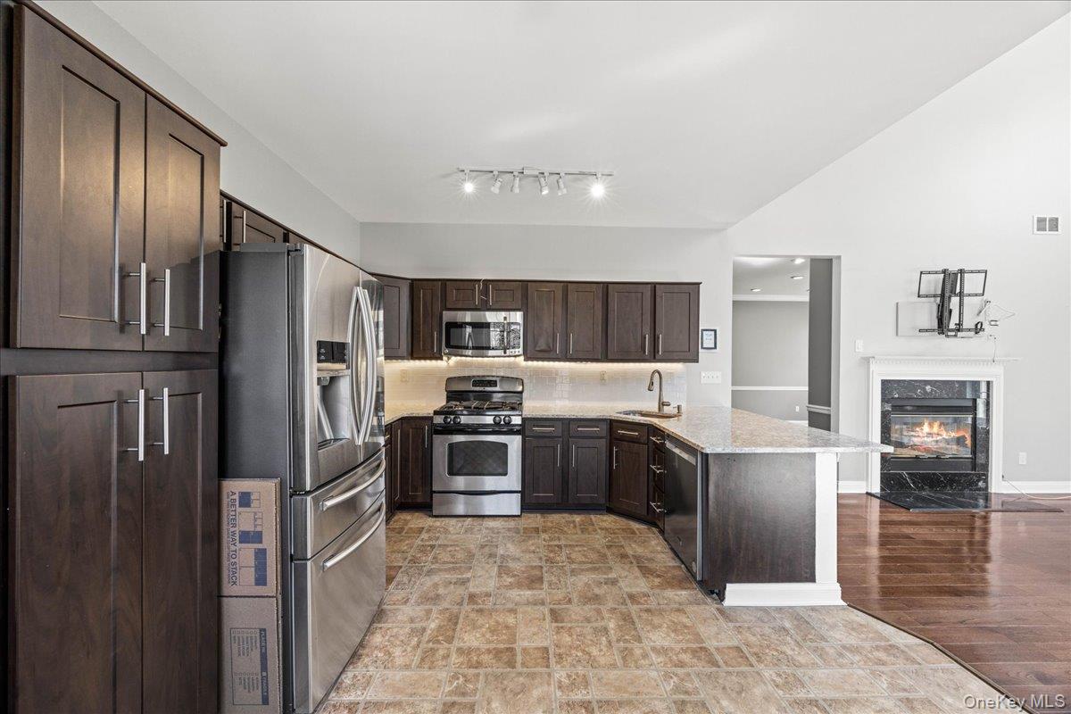 192 Benefield Boulevard Peekskill, NY 10566 - Photo 18 of 46