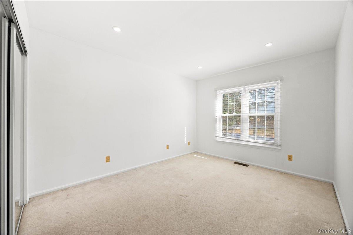 192 Benefield Boulevard Peekskill, NY 10566 - Photo 20 of 46 ONE