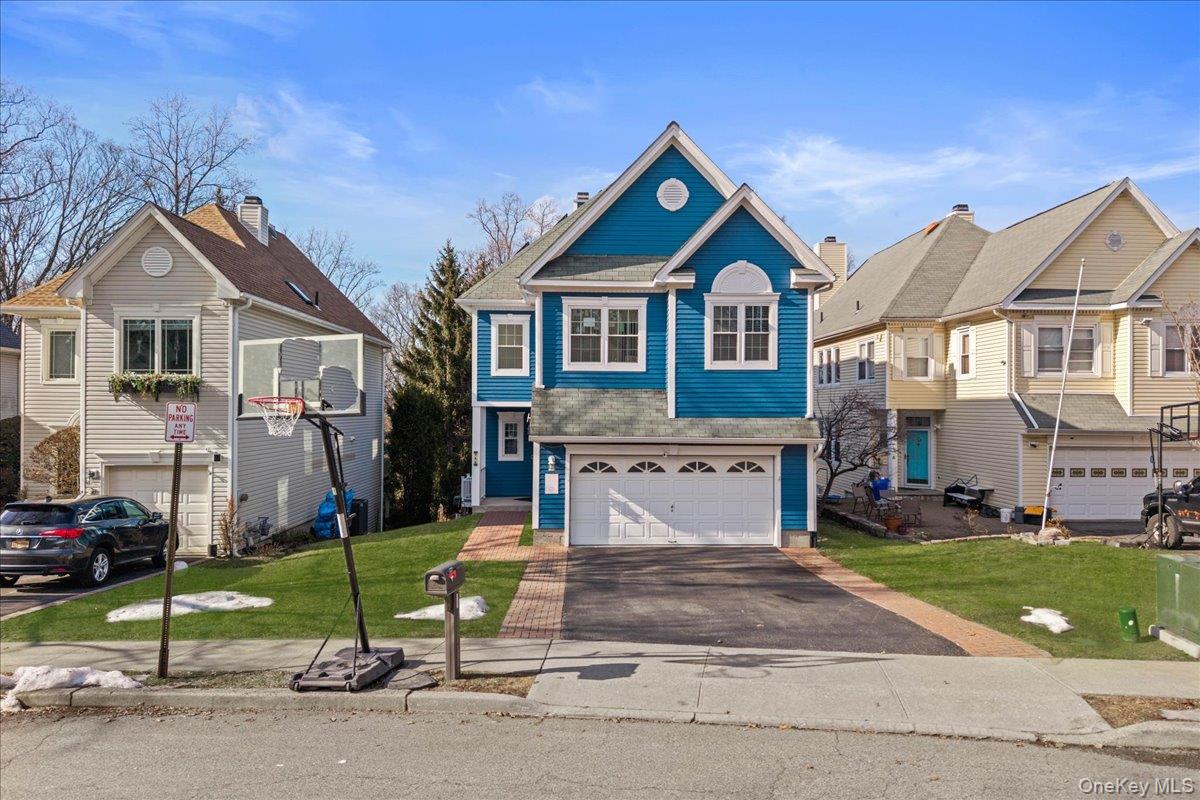 192 Benefield Boulevard Peekskill, NY 10566 - Photo 4 of 46