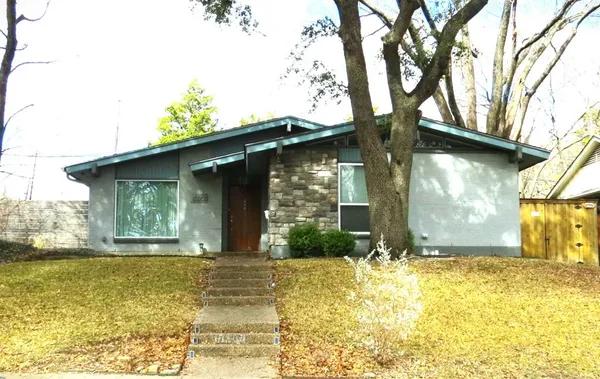 $3,200 | 10505 Swallow Lane, Dallas, TX 75218